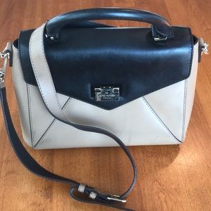 Kate Spade Black and Tan purse with shoulder strap